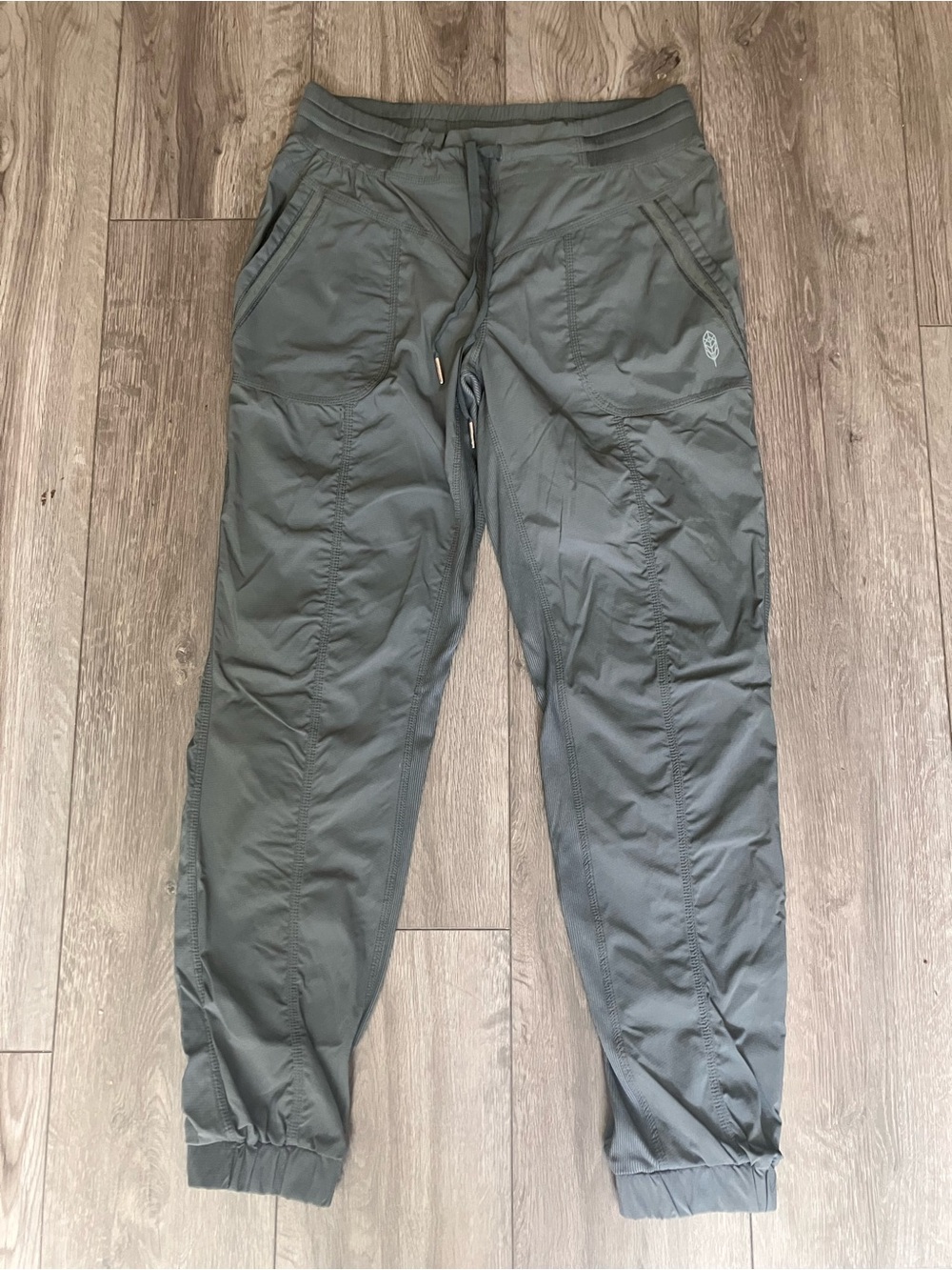 INDYGENA Grey Lightweight Hiking Jogger Pants Drawstring Women’s Small